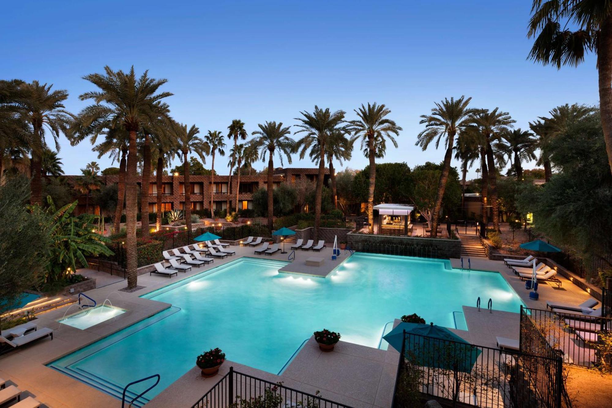 Doubletree By Hilton Paradise Valley Resort Scottsdale Exterior photo